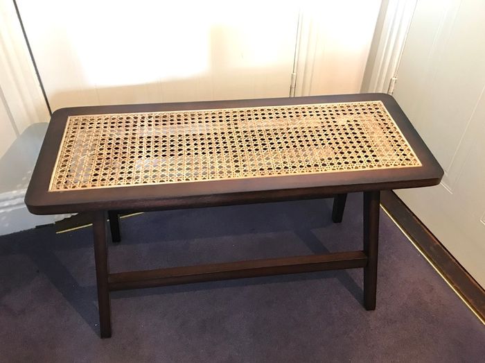 Meranti wood with a rattan-seat bench 75x30x43cm