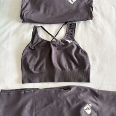 3-piece sports outfit in size S