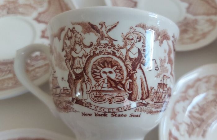 Fabulous Vintage 35 Piece Brown and White Fair Winds, Historical Scenes of Chinese Export to America Dinner Service by Alfred Meakin, Staffordshire