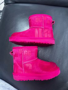ugg
