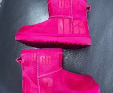 ugg