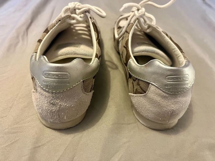 Coach Katelyn Q300 Trainer UK4.5 US6.5M white/beige suede