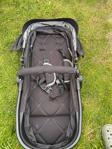 Babytrend car seat, jogger & pram travel system