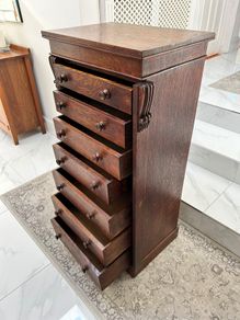 Wellington Chest Victorian