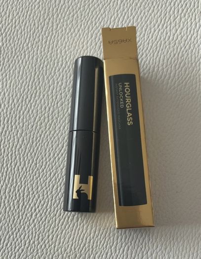 Hourglass Unlocked instant extensions mascara 5g ultra black