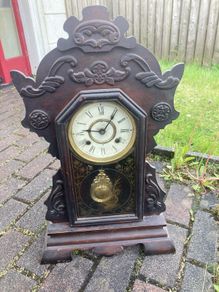 1900s gingerbread clock postage extra