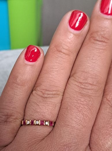 9 carat gold Ruby eternity ring with 7 stones Diamond