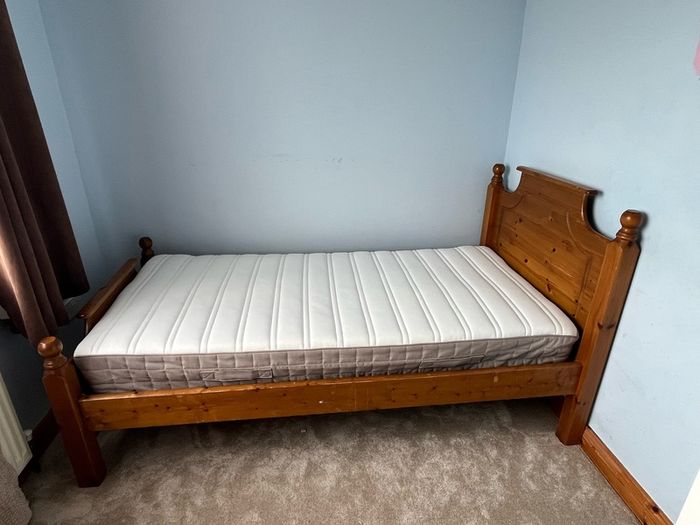 Free single bed & mattress