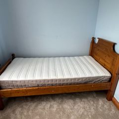 Free single bed & mattress