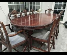 Extendable antique dining table for 8