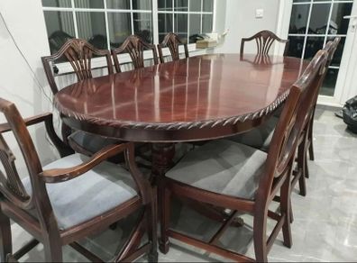 Extendable antique dining table for 8