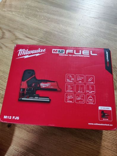 Milwaukee Jigsaw M12 FJS with 2A battery