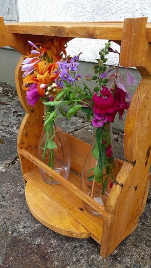 Rustic Wall / Stand fresh flowers with vases