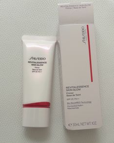 Shiseido Revitalessence Skin Glow Primer SPF 25 (30ml)