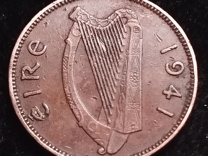 #827 - Ireland - 1941 - Farthing - KM.9