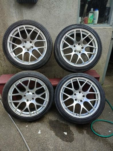 Alloy wheels