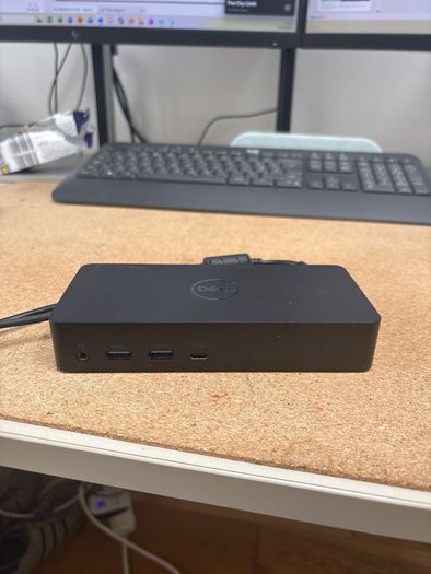 Dell Docking Station D6000