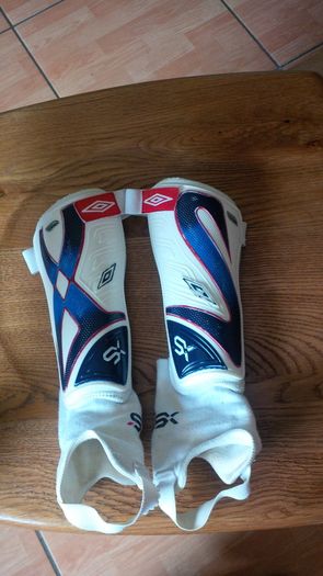 Umbro Shin Guards