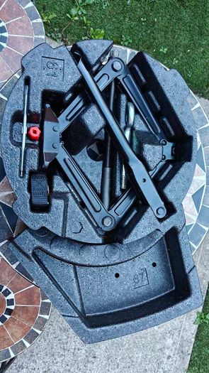 Original Opel Wheel Changing Kit: Scissor Jack, Wheel Brace, Tow Eye (Mokka)