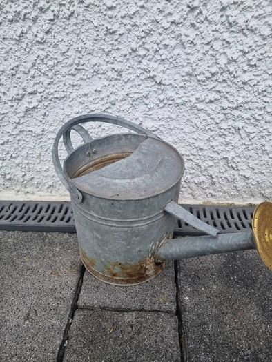 watering can