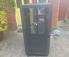Dell Server Computer  Rack Enclosure 24U
