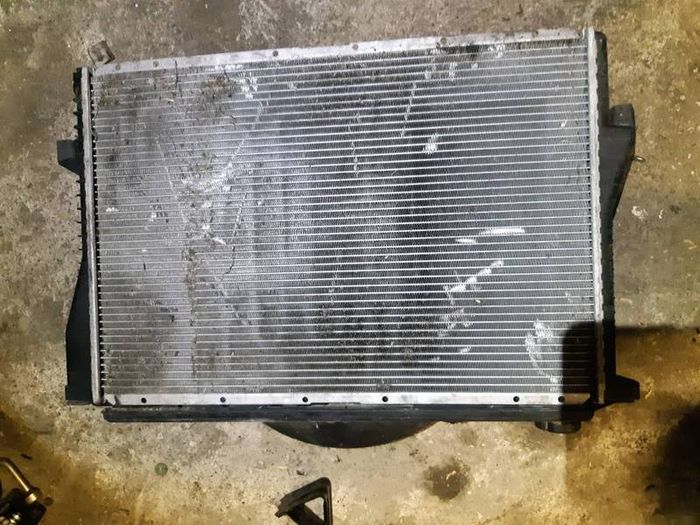 radiator BMW e39 520i
