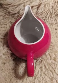 Arthur Wood scarlet & white jug