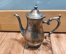 Coffee/Tea Pot Pitcher Silver Plated VM Rogers Vintage Footed Hinged Lid