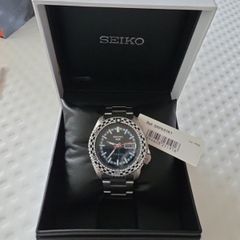 Seiko 5 Sports SRPK67K1 Automatic Box & Tag Excellent Condition