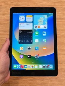 Apple iPad 6th Generation 32GB