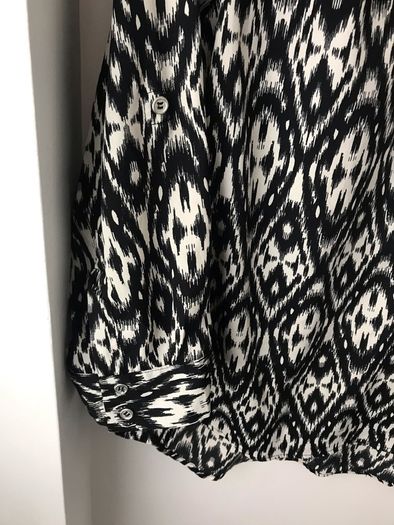 Mystify black & white print top size 16