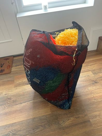 pom poms 34 sets & 9/10 single & bag