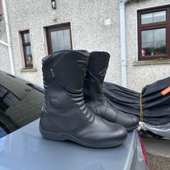 Alpinestars Boots 45
