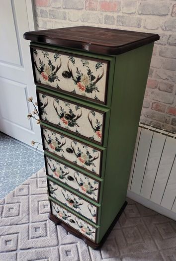 Tall boy chest of drawers