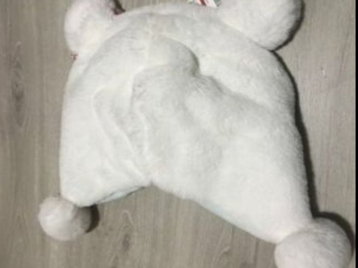 brand new girls hat size 6-7 years