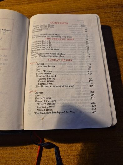 The Sunday Missal, 1987. Sunday Masses for the entire three-year cycle complete in one volume. Collins