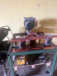 Pipe bender