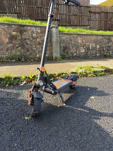 electric scooter