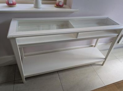 Hall table  (Off-white/creme, Glass top)