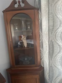 Corner Display Unit