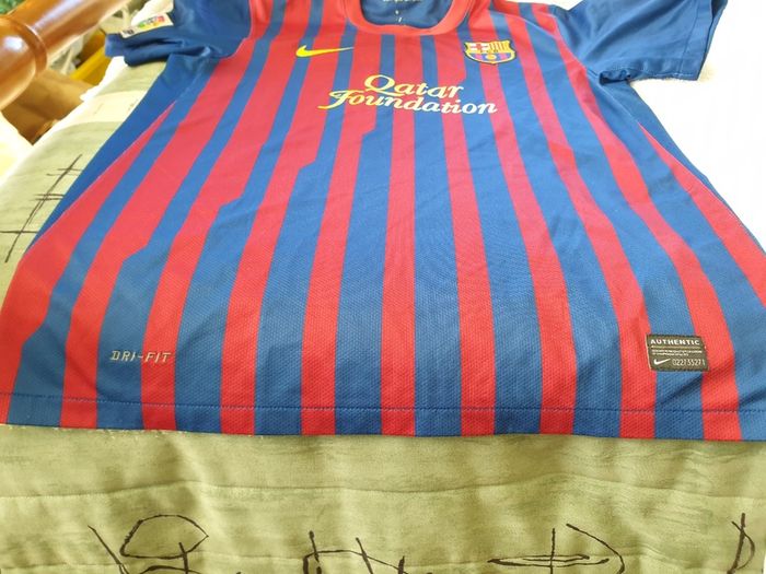 Barcelona Football Club Home Jersey 2011 to 2012 Large Adult Nike
