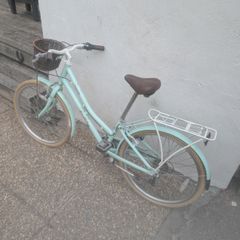 Somerby Pendleton Girls Bike for 7 to 12 year old. Cool dutch style.