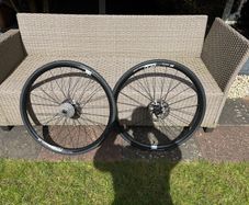 DT Swiss P1800 road bike wheels