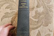 Missel Du Dimanche. French Sunday Missal.  In Good Condition.  See Photos For Same.