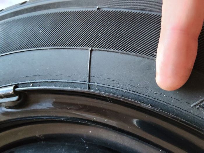 14" Tyres on steel rims