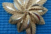 Vintage Modernist Mid Century Gold Tone Abstract Star Brooch