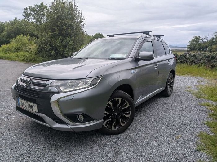 Mitsubishi Outlander 2016