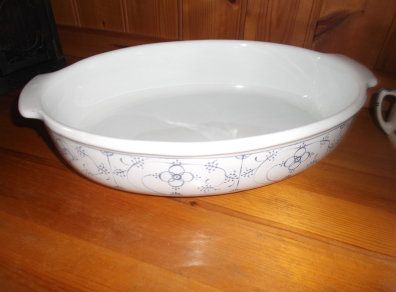 Beautiful  Exclusive Vintage Table Ware