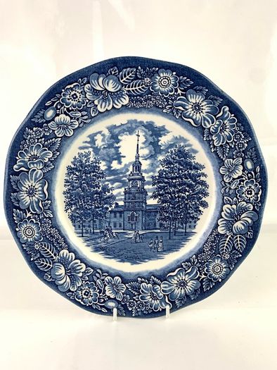 Vintage Liberty blue cabinet plate