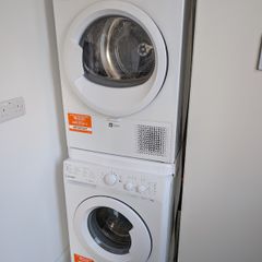 Indesit Heat Pump Dryer 8kg